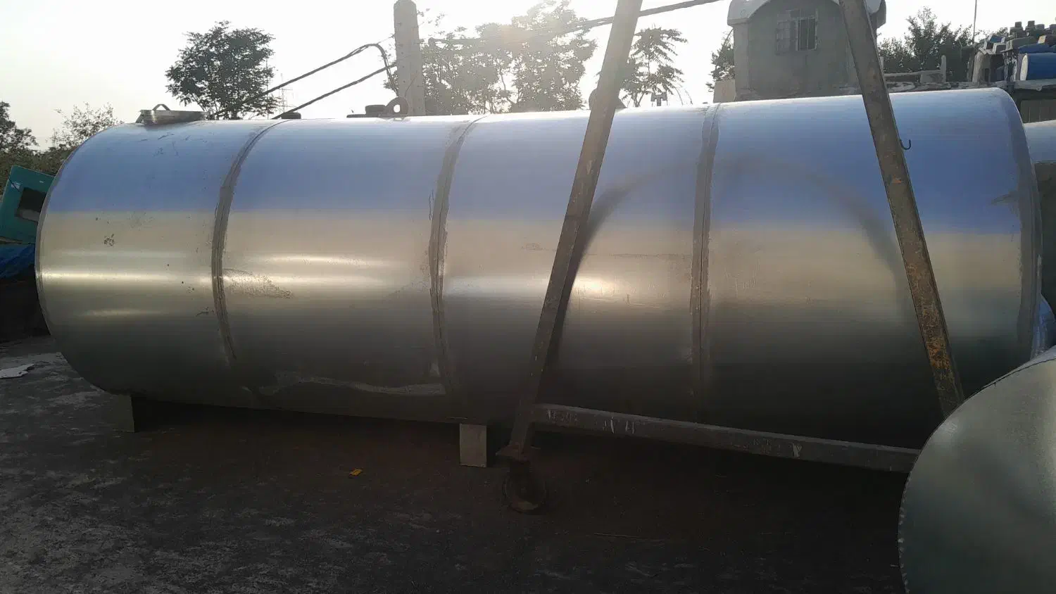 تانکرسازی،فروش تانکرآب گالوانیزه،*مخزن آب هوایی|مصالح و تجهیزات ساختمان|کرج, اتمسفر|دیوار