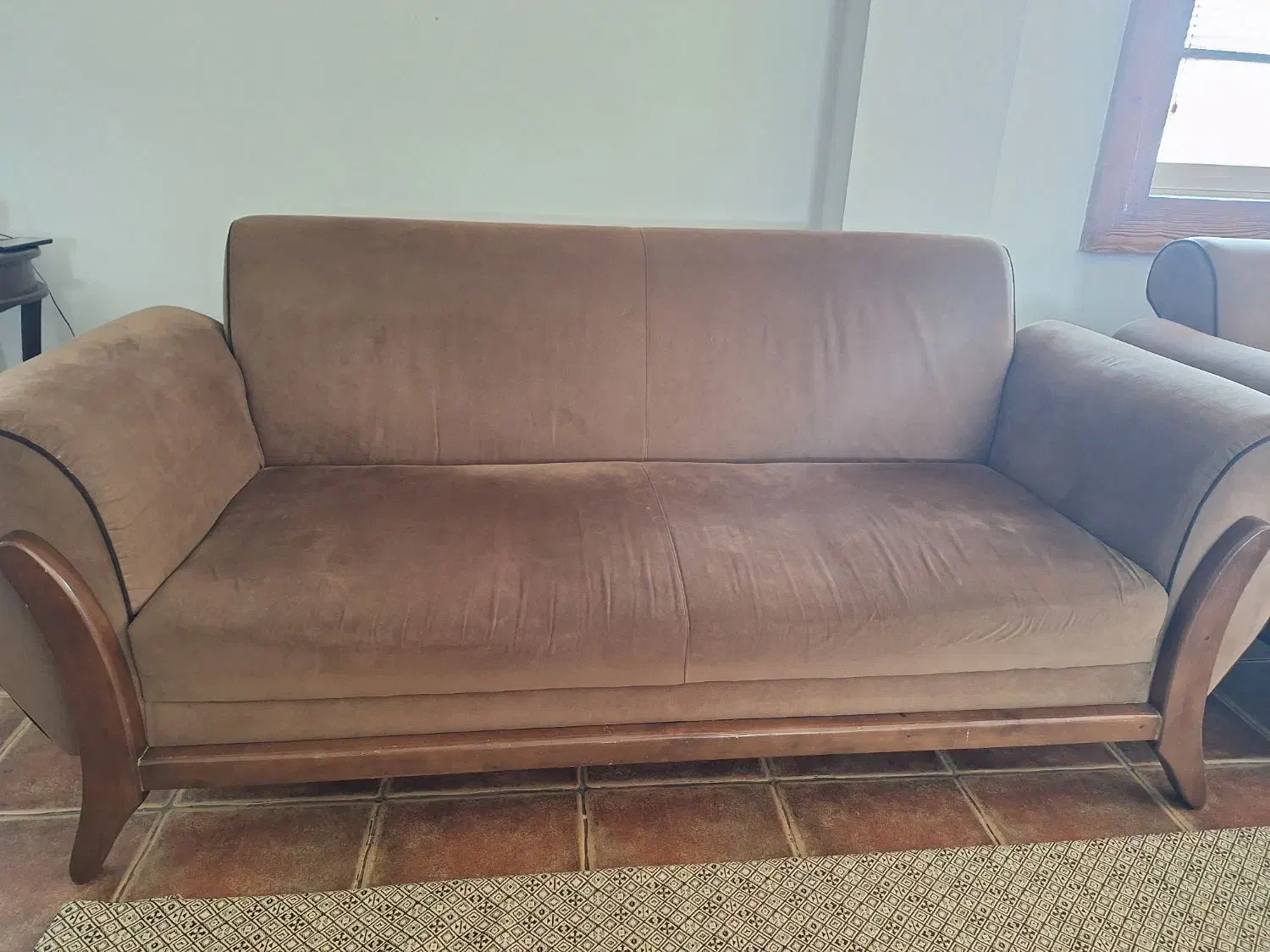 مبل ۷ نفره کاملا سالم|مبلمان خانگی و میز عسلی|صومعهسرا, |دیوار