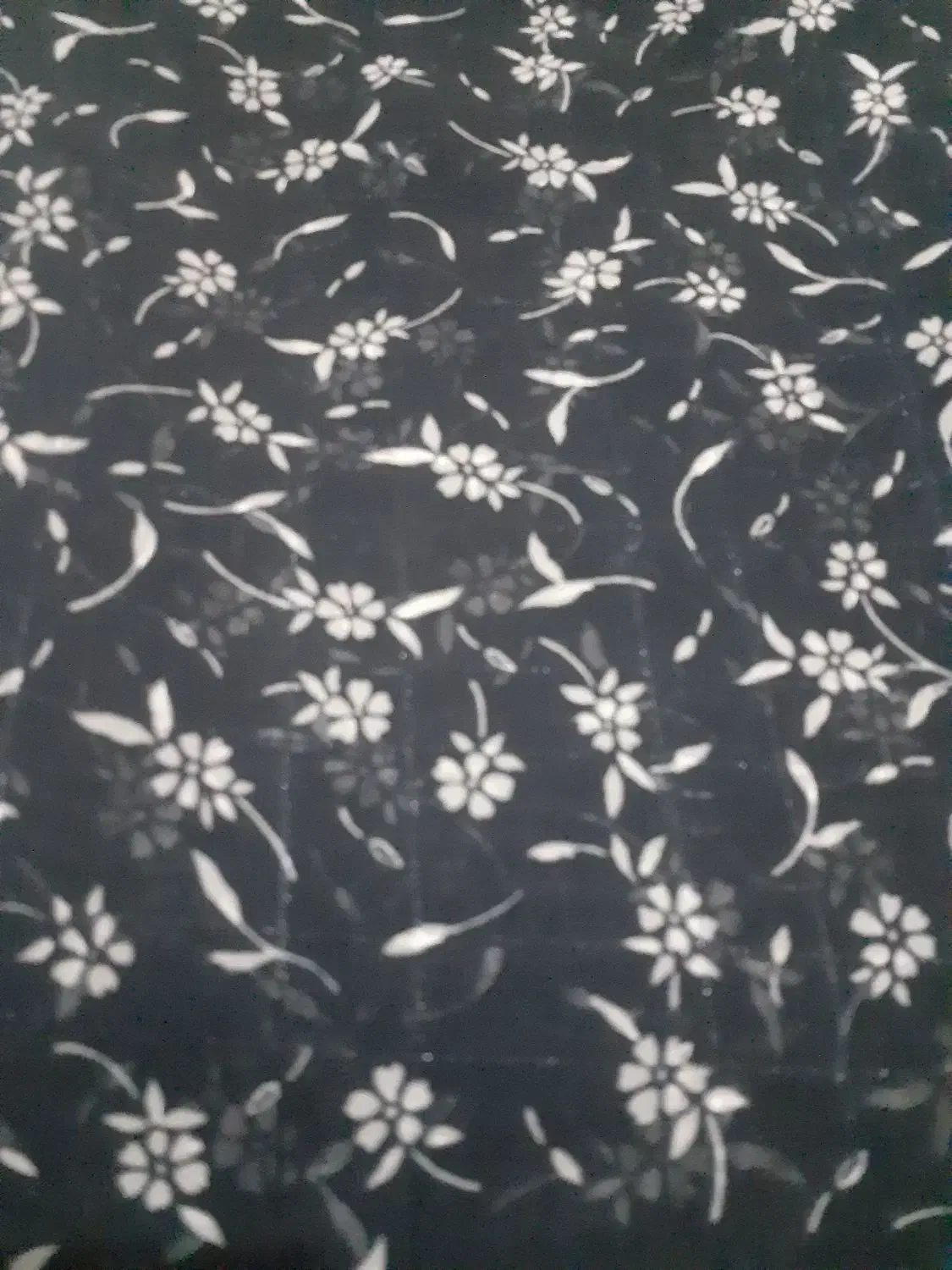 چادر و پارچه گیپور|لباس|شاهین‌شهر, گزبرخوار|دیوار