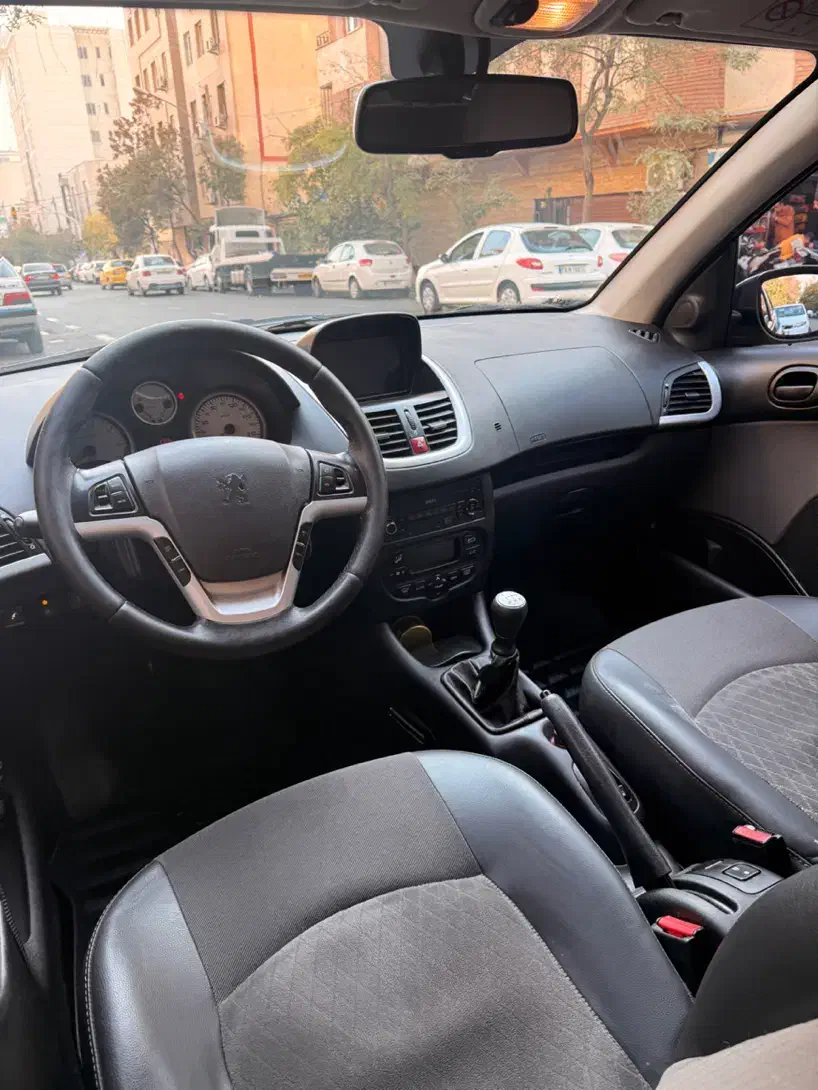 پژو ۲۰۷ مدل ۴۰۲ ارتقا یافته پاناروما|خودرو سواری و وانت|تهران, سید خندان (جلفا)|دیوار