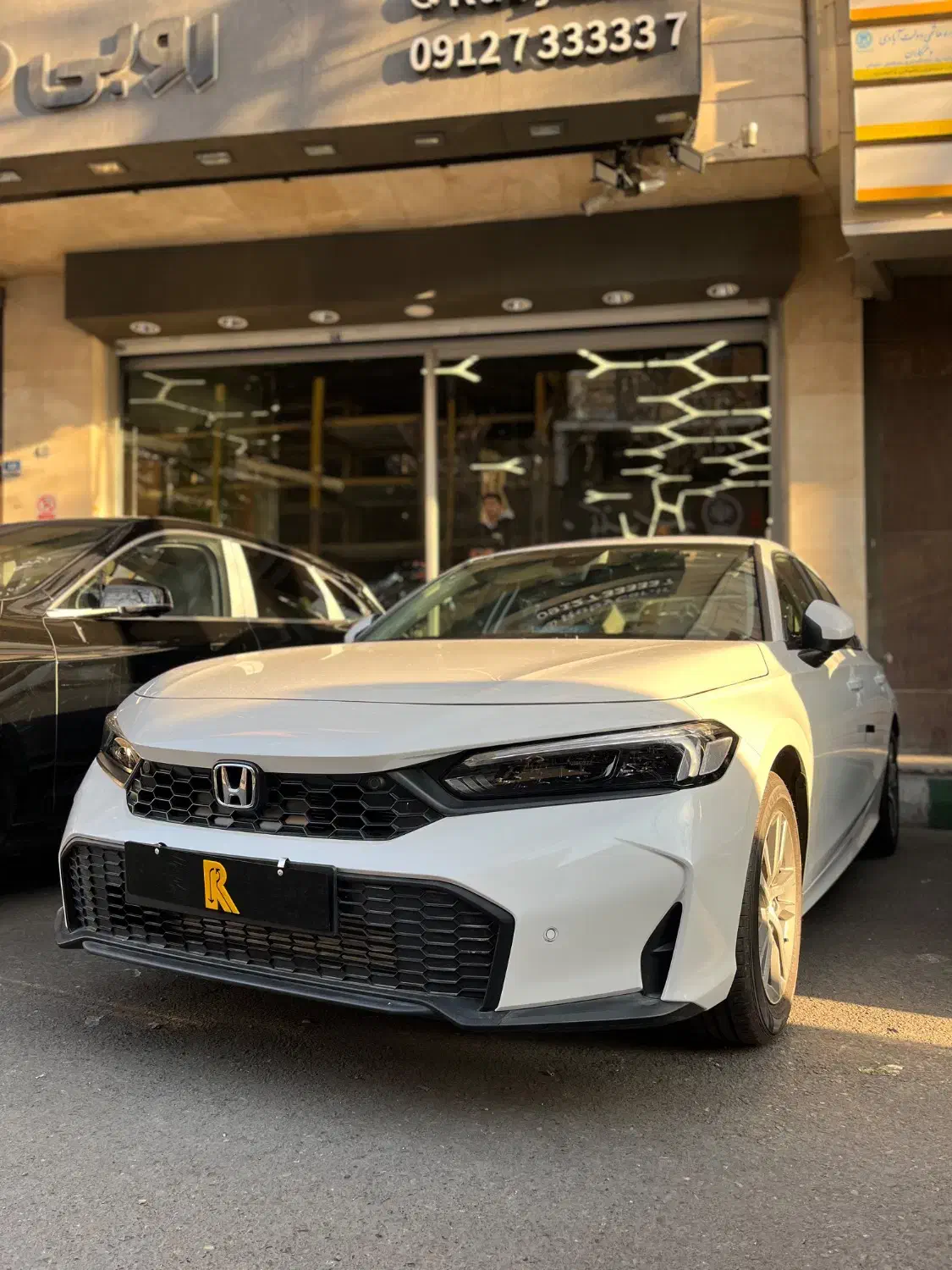 هوندا سیویک سفید صدفی ۲۰۲۵ صفر|خودرو سواری و وانت|تهران, زعفرانیه|دیوار