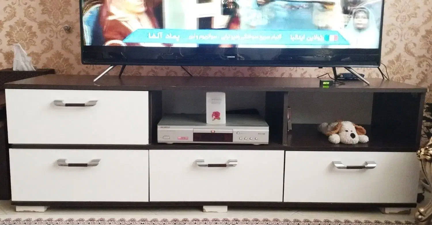 میز تلویزیون و جاکفشی|میز تلویزیون|گلبهار, شهر جدید گلبهار|دیوار