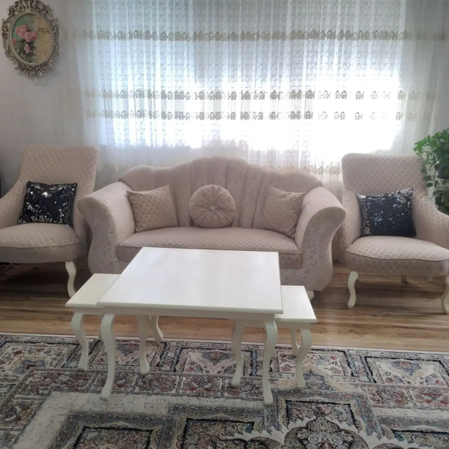 مبل ۶ نفره در حد نو|مبلمان خانگی و میز عسلی|رشت, شهرک قدس|دیوار