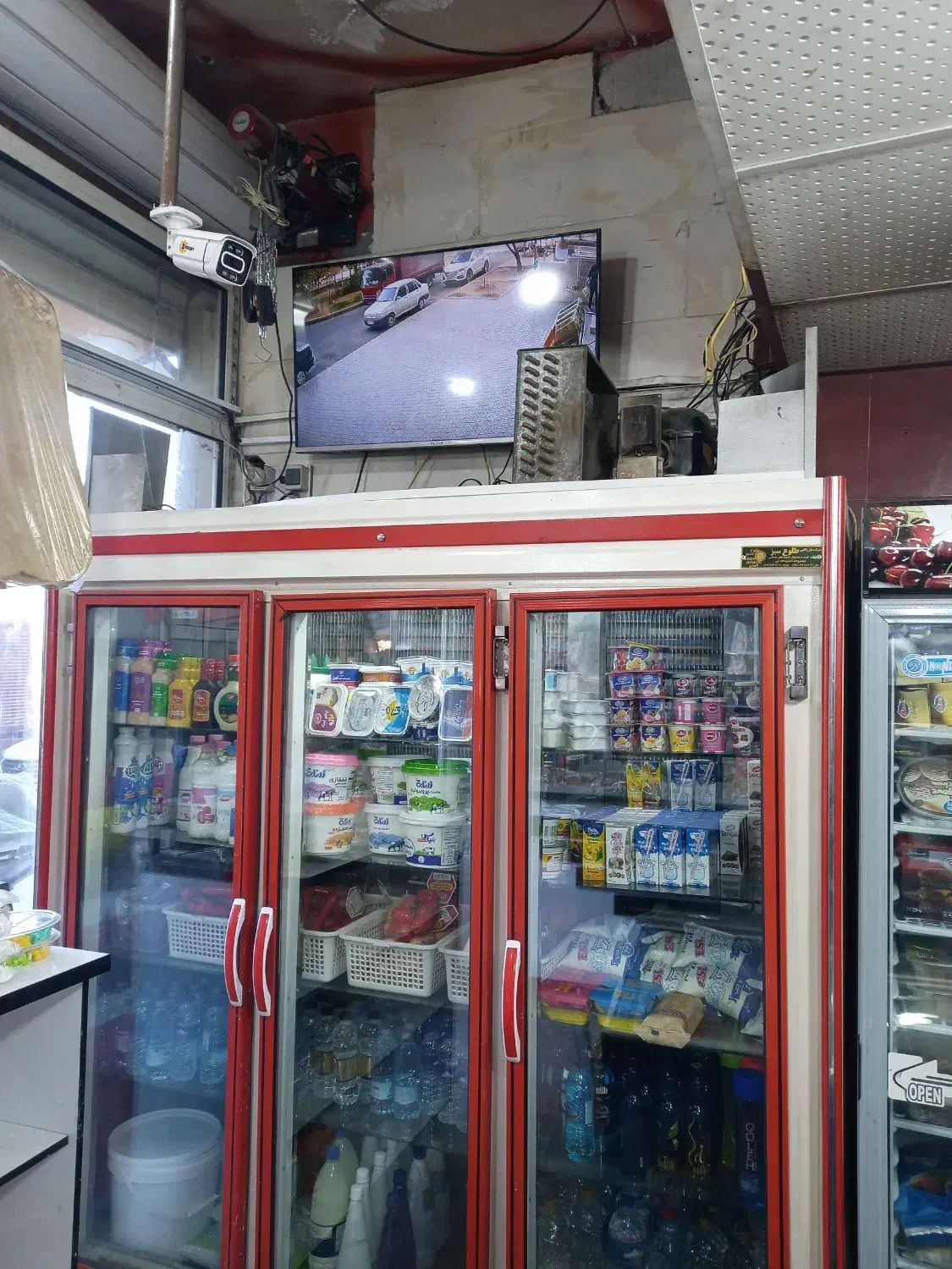 فروش یخچال کاملا سالم فروشگاه|فروشگاه و مغازه|فولادشهر, B1|دیوار