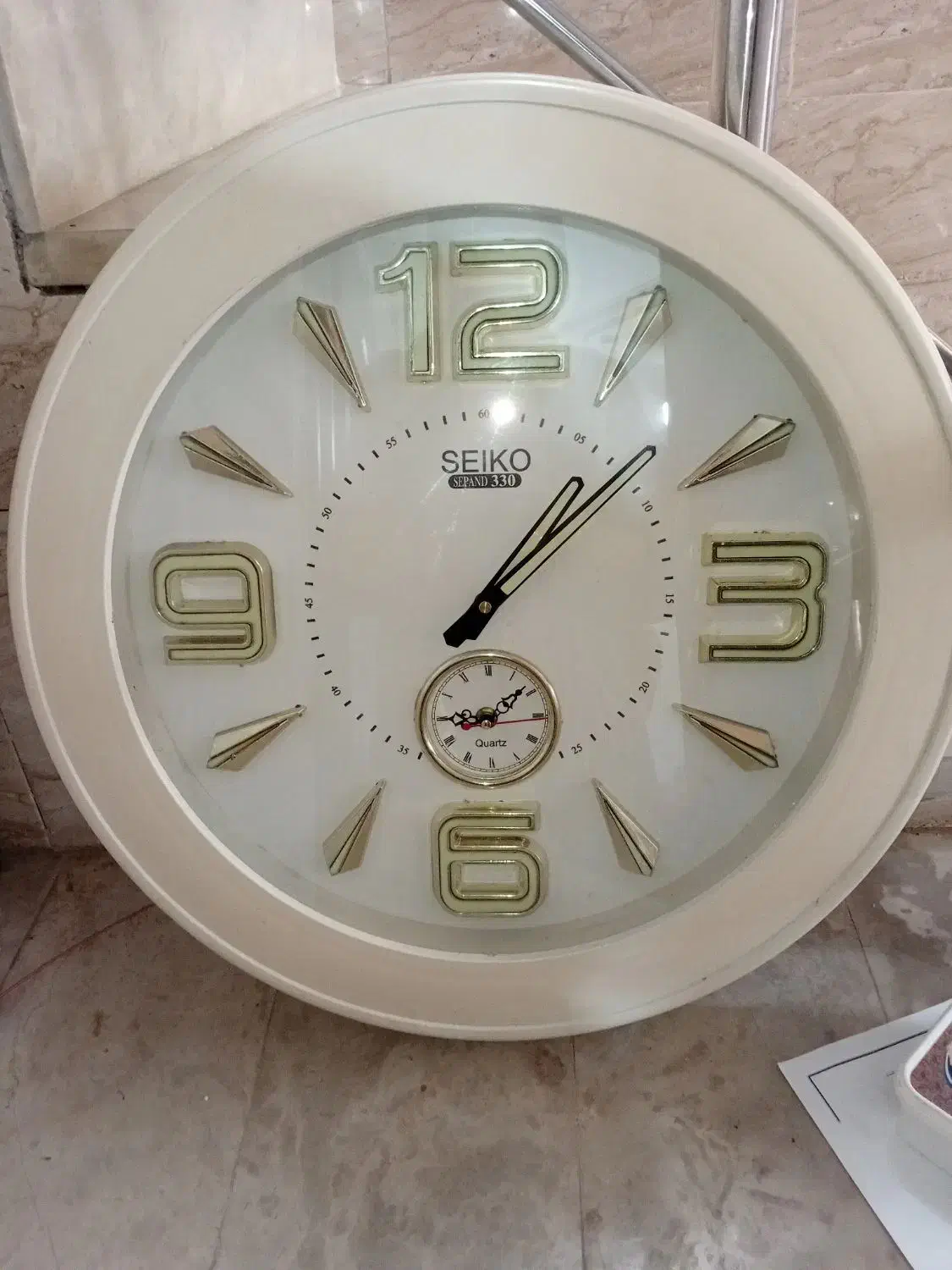 ساعت نو و کم کارکرد اصل و با کیفیت|ساعت دیواری و تزئینی|رشت, نخودچر|دیوار