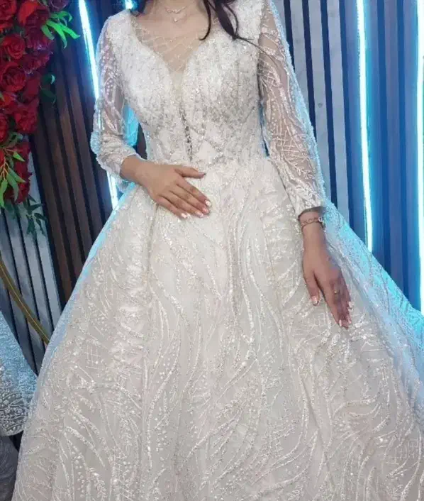 خرید لباس عروس با قیمت کمتر از اجاره|لباس|اصفهان, خانه اصفهان|دیوار