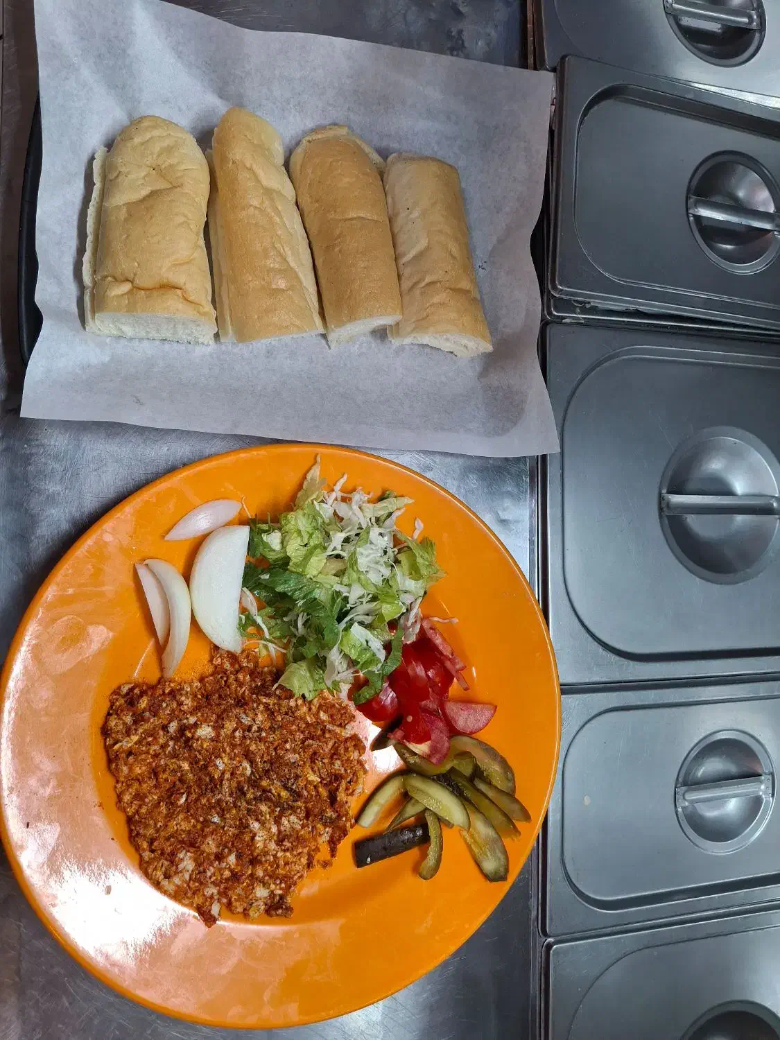 استخدام ساندویچی|استخدام خدمات فروشگاه و رستوران|مشهد, هنرور|دیوار