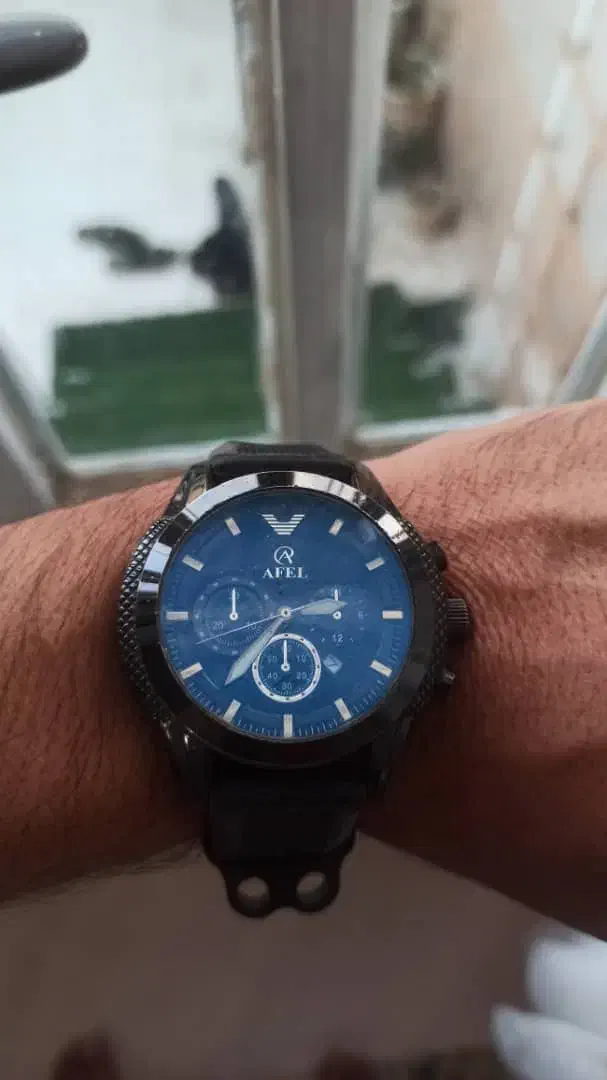 تابلو ساعت ریش تراش هندزفری هدلایت عروس ساعت مچی|ساعت|یزد, |دیوار