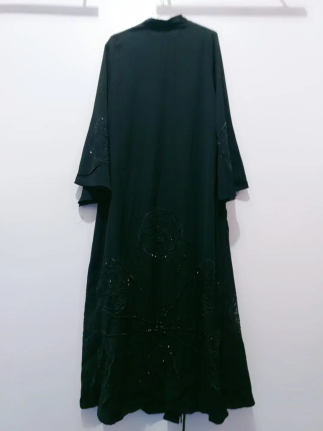 عبا|لباس|رباط‌کریم, الارد|دیوار