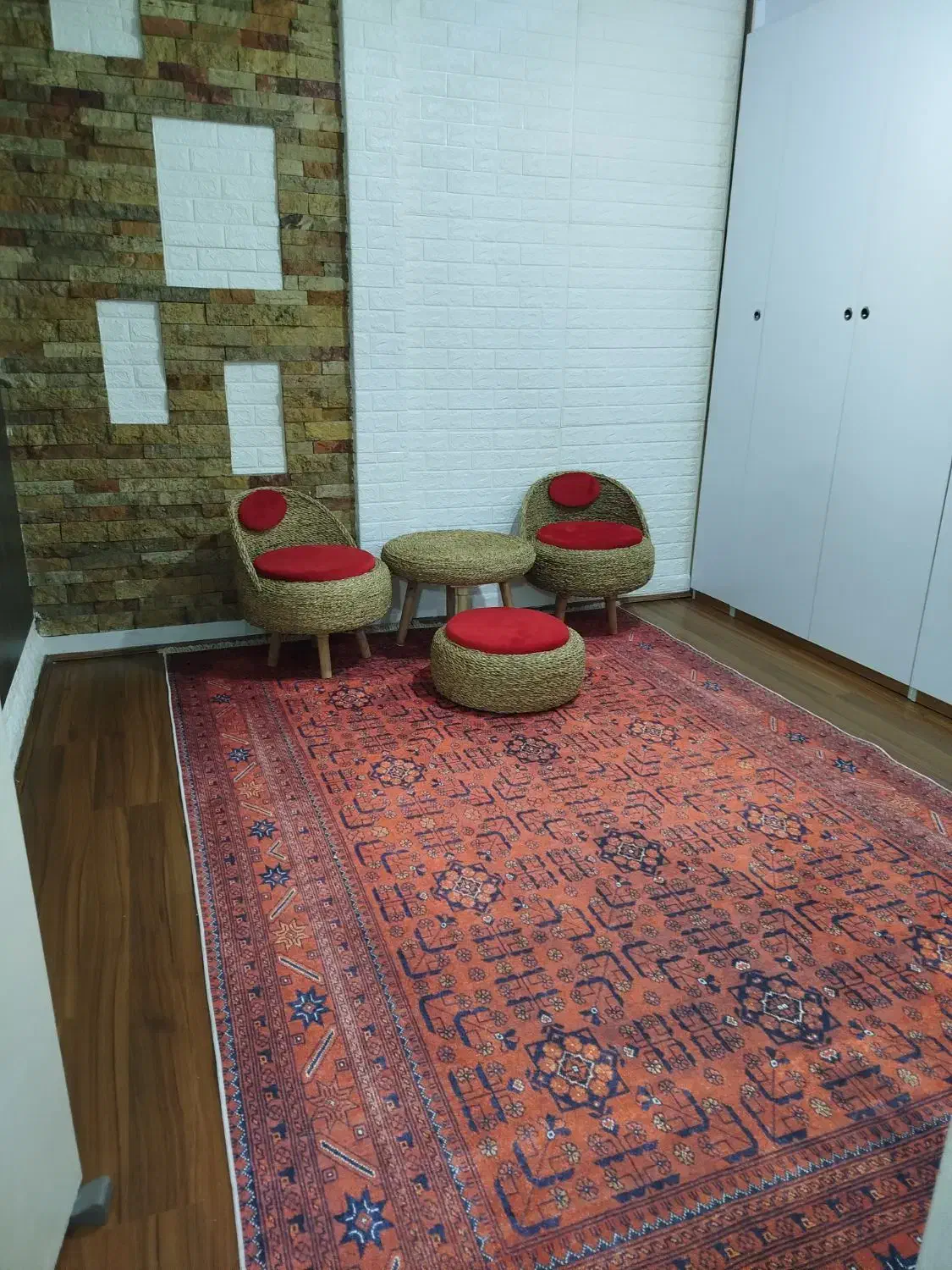 فرش ترک فانتزی|فرش|کرج, گلدشت|دیوار