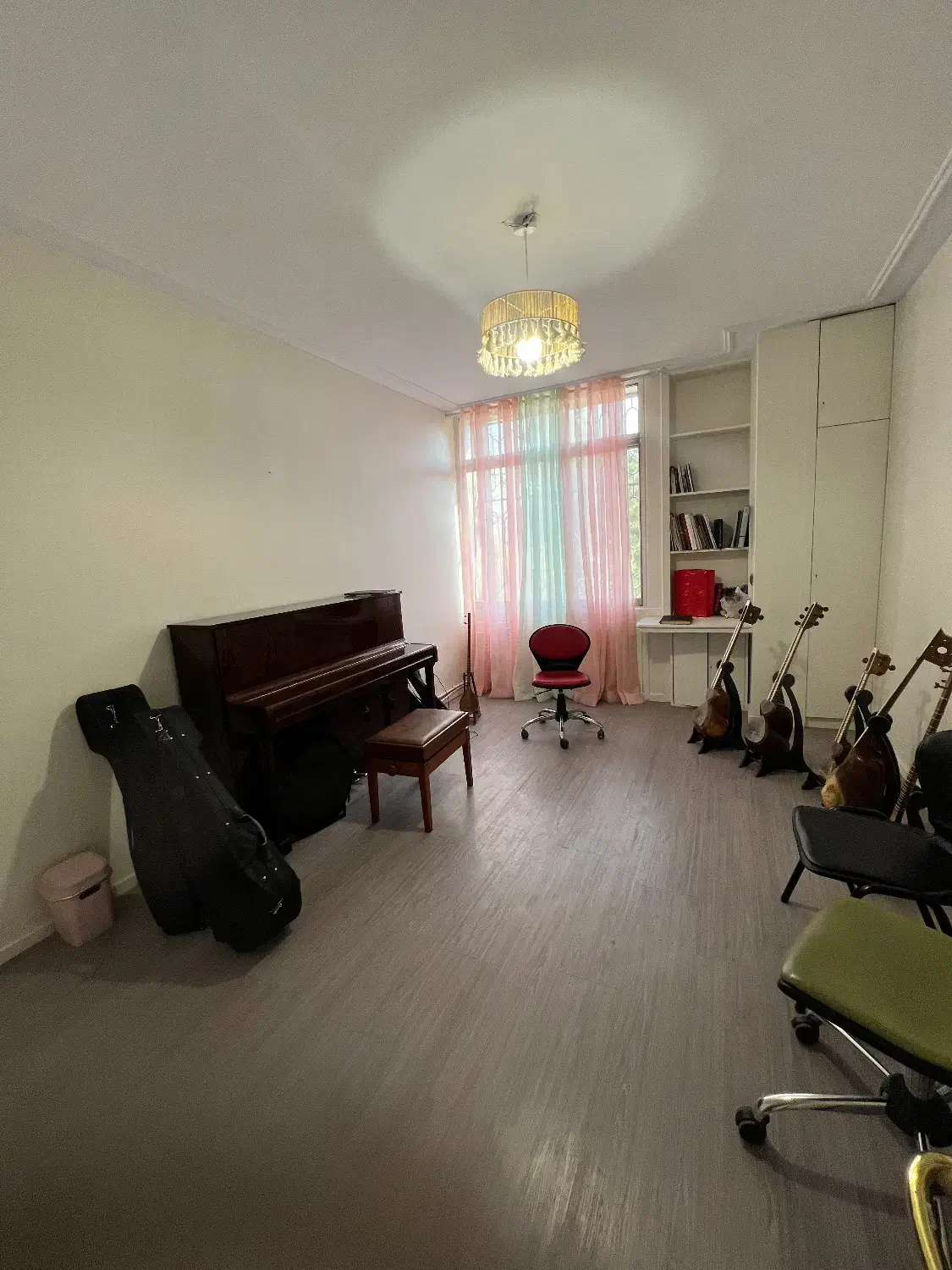 اجاره ساعتی محل تمرین در آموزشگاه موسیقی نت لند|اجارهٔ کوتاهمدت دفتر کار و فضای آموزشی|تهران, ولنجک|دیوار