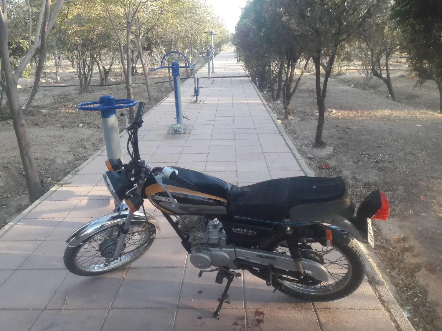 موتور کبیر|موتورسیکلت|رباطکریم, رباطکریم|دیوار