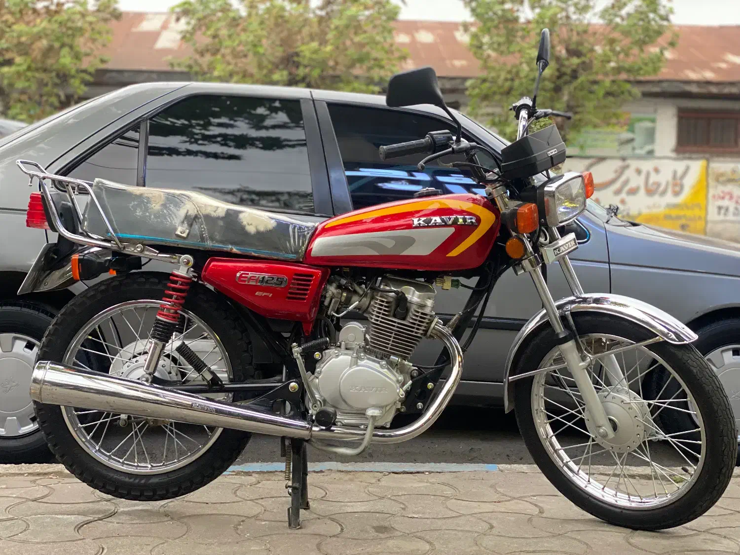 هوندا 125|موتورسیکلت|رشت, منظریه|دیوار