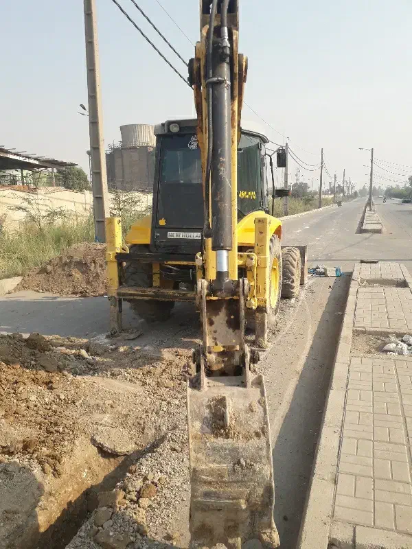 بیل بکهو نیوهلند|خودرو سنگین|باقرشهر, |دیوار