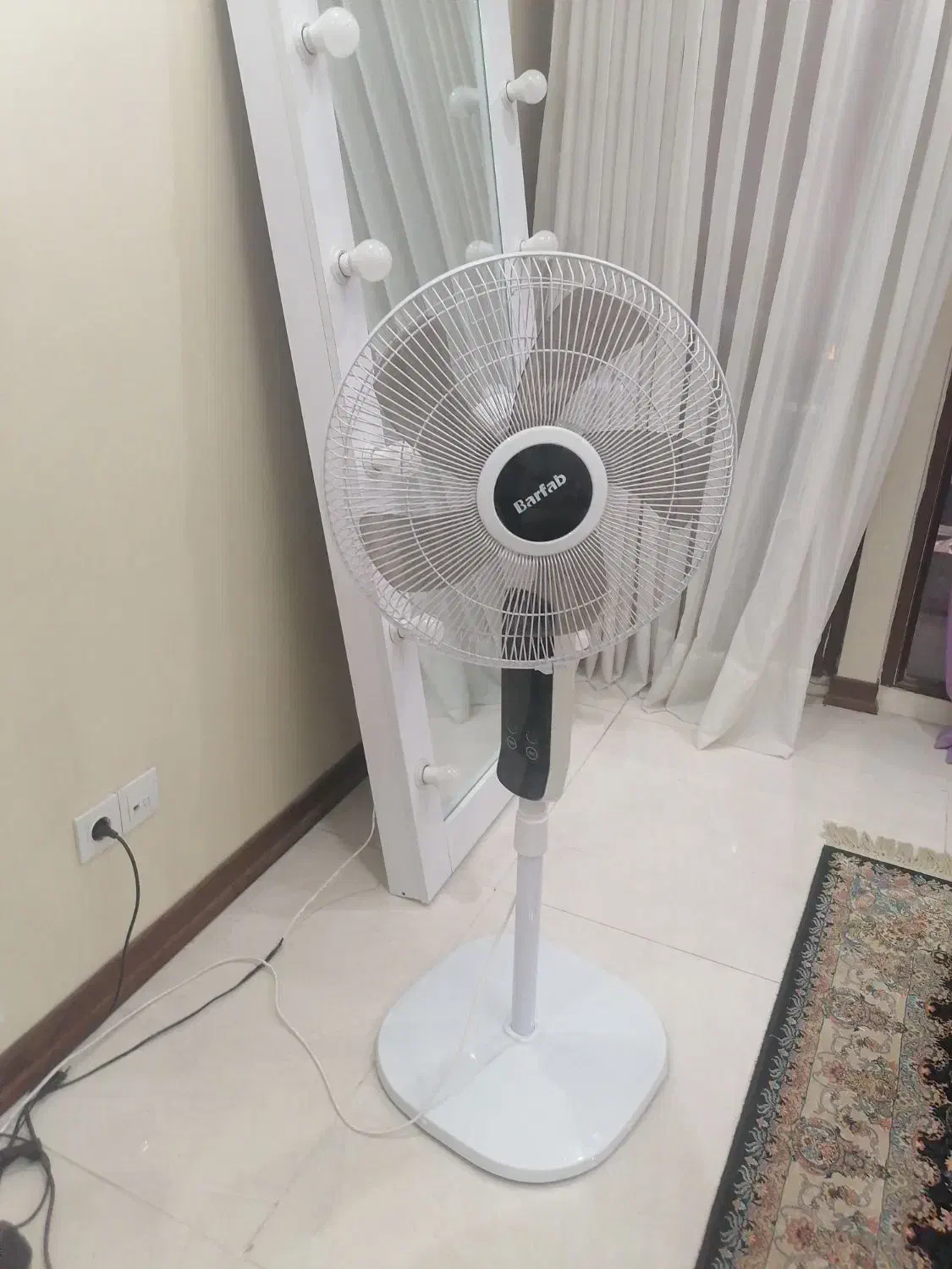 پنکه|پنکه و تصفیه‌کنندهٔ هوا|هشتگرد, مدرس|دیوار