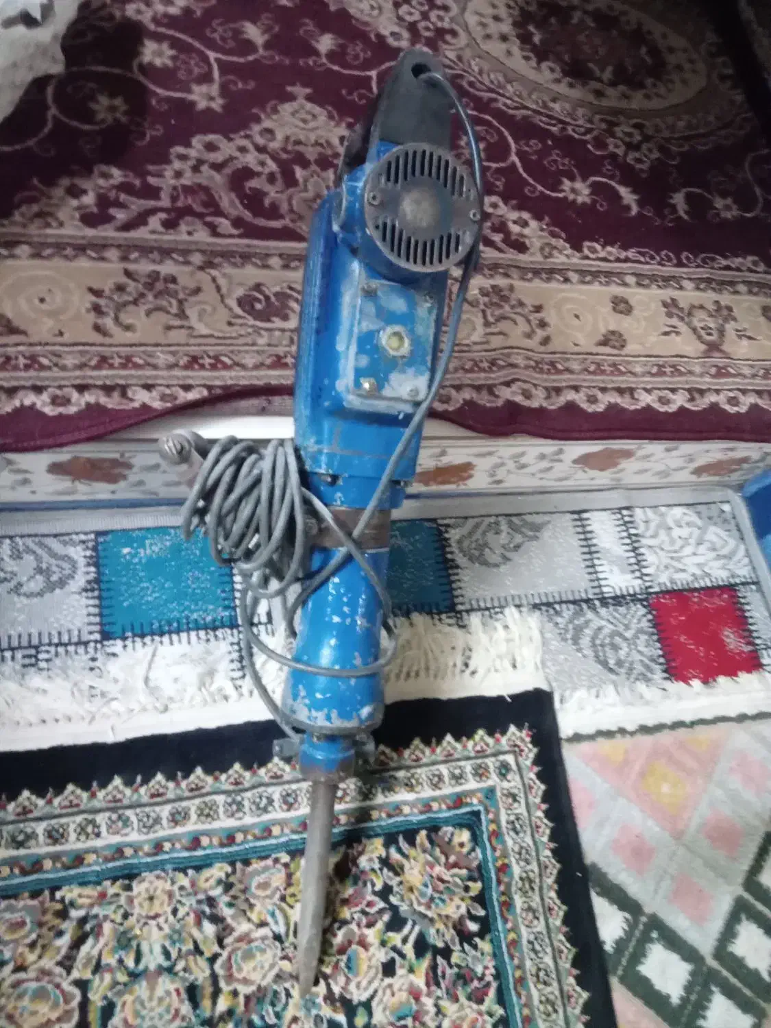 سالم|ابزارآلات|تربت‌حیدریه, منظر|دیوار