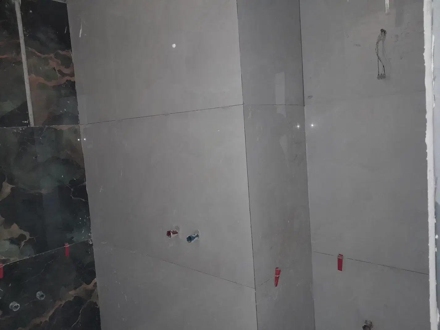 کار کاشی و سرامیک و سنگ|خدمات پیشه و مهارت|کیش, |دیوار