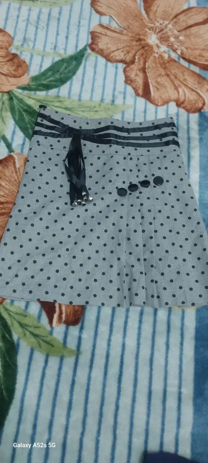 شومیز ودامن|لباس|نیشابور, شهرک بهداری|دیوار