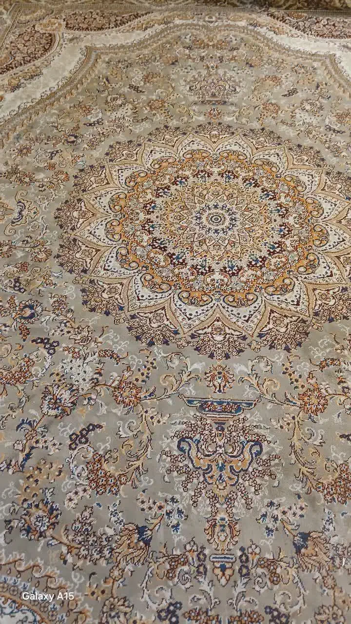 مبل ۹نفره سلطنتی|مبلمان خانگی و میز عسلی|مشهد, چهارچشمه|دیوار