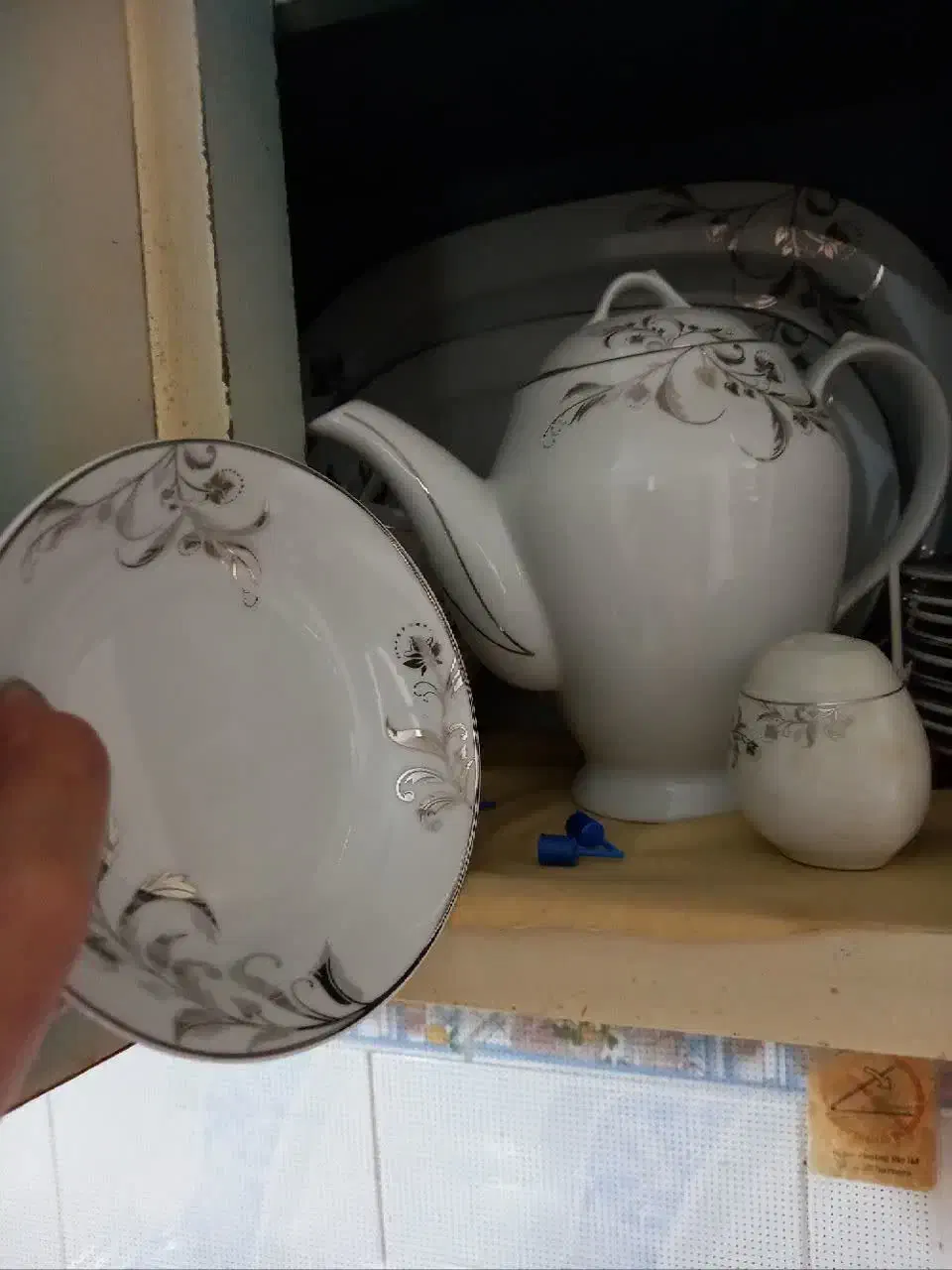 سرویس چینی|ظروف سرو و پذیرایی|مشهد, کوشش|دیوار