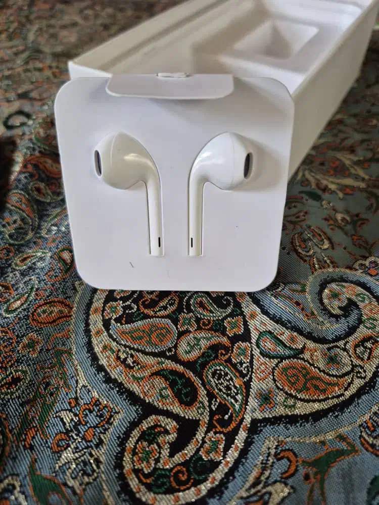 ایفون ۷ ۱۲۸ گیگ لاکاغذی|موبایل|اصفهان, چرخاب|دیوار