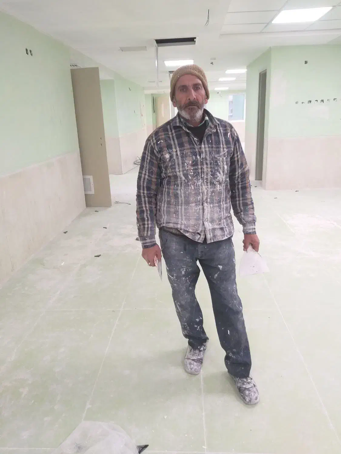 نقاشی ساختمان پذیرفته میشود|خدمات پیشه و مهارت|شیراز, دلگشا|دیوار