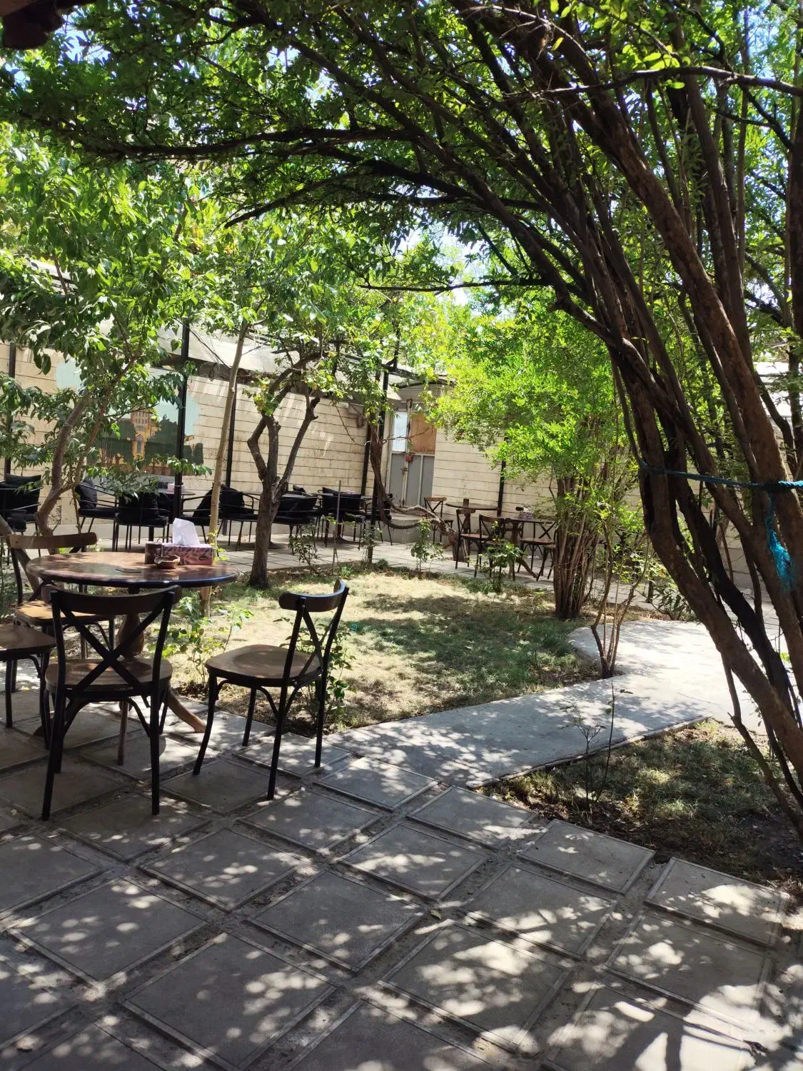 آشپز و باریسنا|استخدام خدمات فروشگاه و رستوران|تبریز, |دیوار