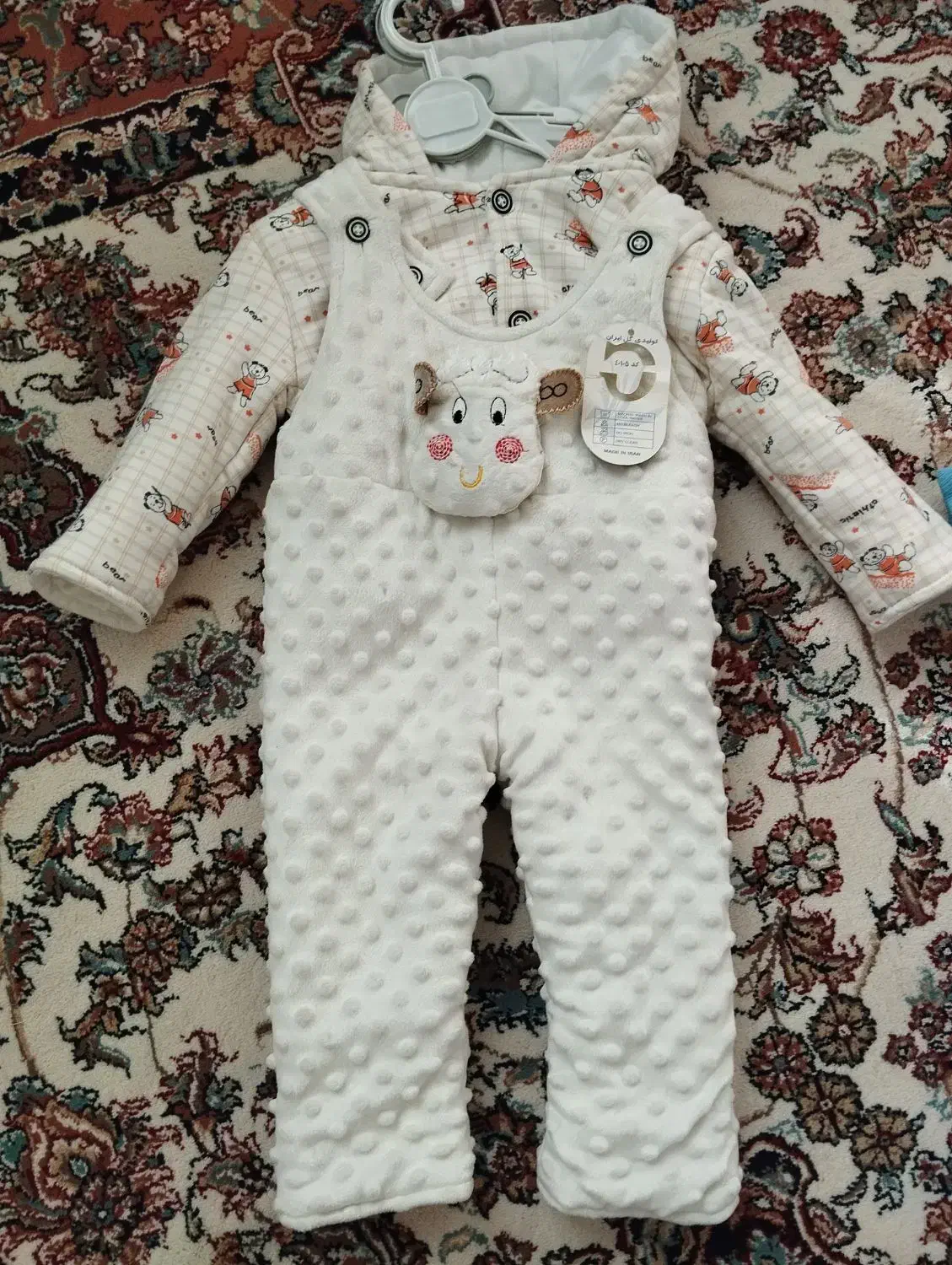 لباس بچه گانه|کفش و لباس بچه|کاشمر, |دیوار