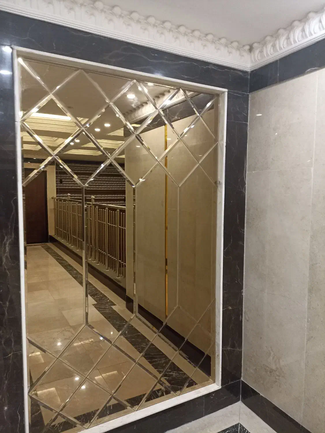 آپارتمان ۱۱۰ متری کلید نخورده در بلوار پارک ملایر|فروش آپارتمان|ملایر, |دیوار