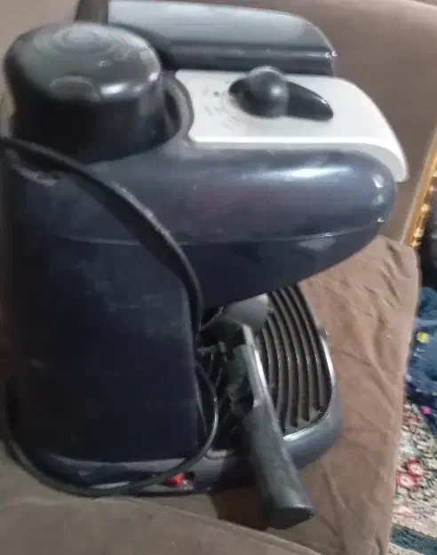 اسپرسوساز و کاپوچینو دلونگی|سماور، چای‌ساز، قهوه‌ساز|رفسنجان, |دیوار