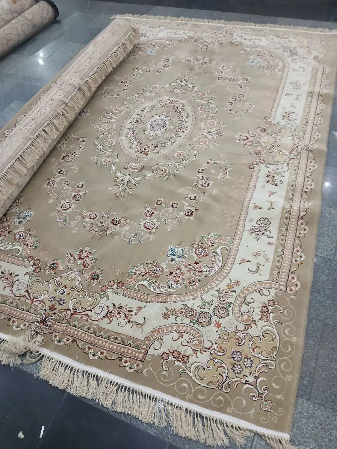 جفت ۶ متری نخی خوب|فرش|تهران, ستارخان|دیوار