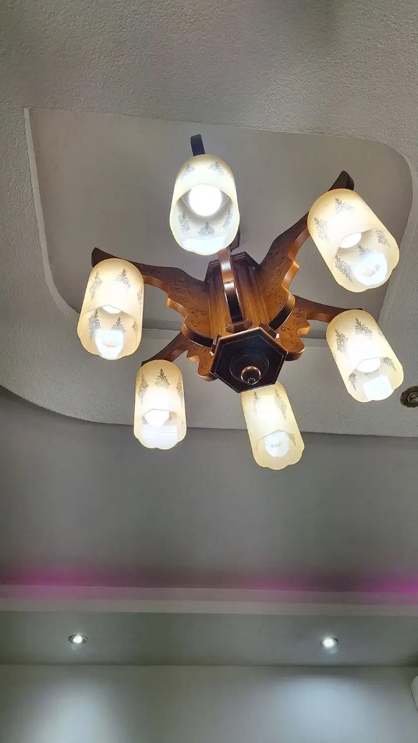 لوستر|لوستر و چراغ آویز|رشت, باهنر|دیوار