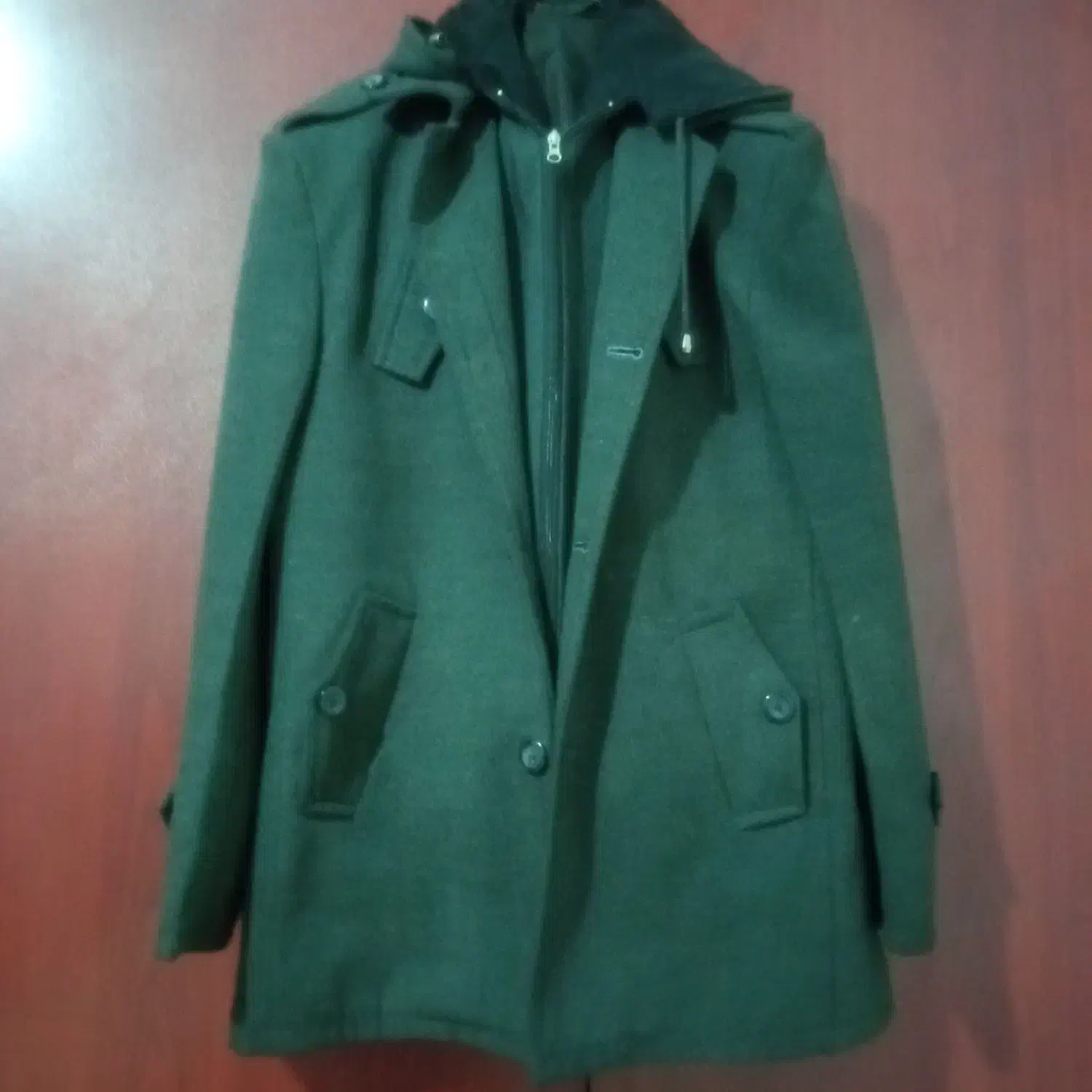 پالتو مردانه|لباس|نیشابور, محله میدان باغات|دیوار