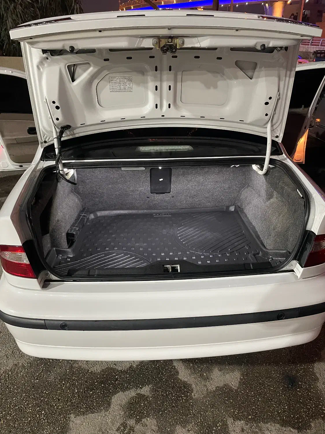 سمند LX EF7 مدل ۹۸ سفید|خودرو سواری و وانت|شیراز, مسلم|دیوار