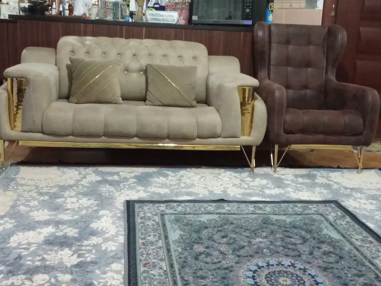 مبل ۷نفره پایه فلزی طلایی چستر|مبلمان خانگی و میز عسلی|سرخرود, |دیوار