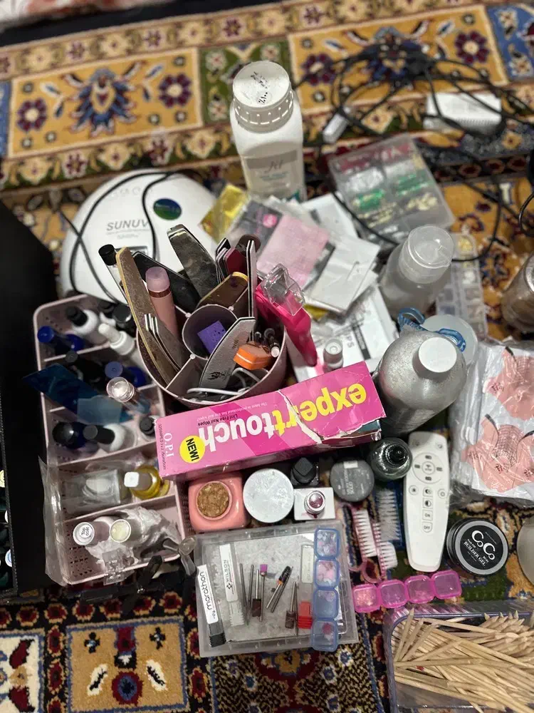 وسیله های کاشت ناخون|آرایشگاه و سالنهای زیبایی|گیلوان, |دیوار