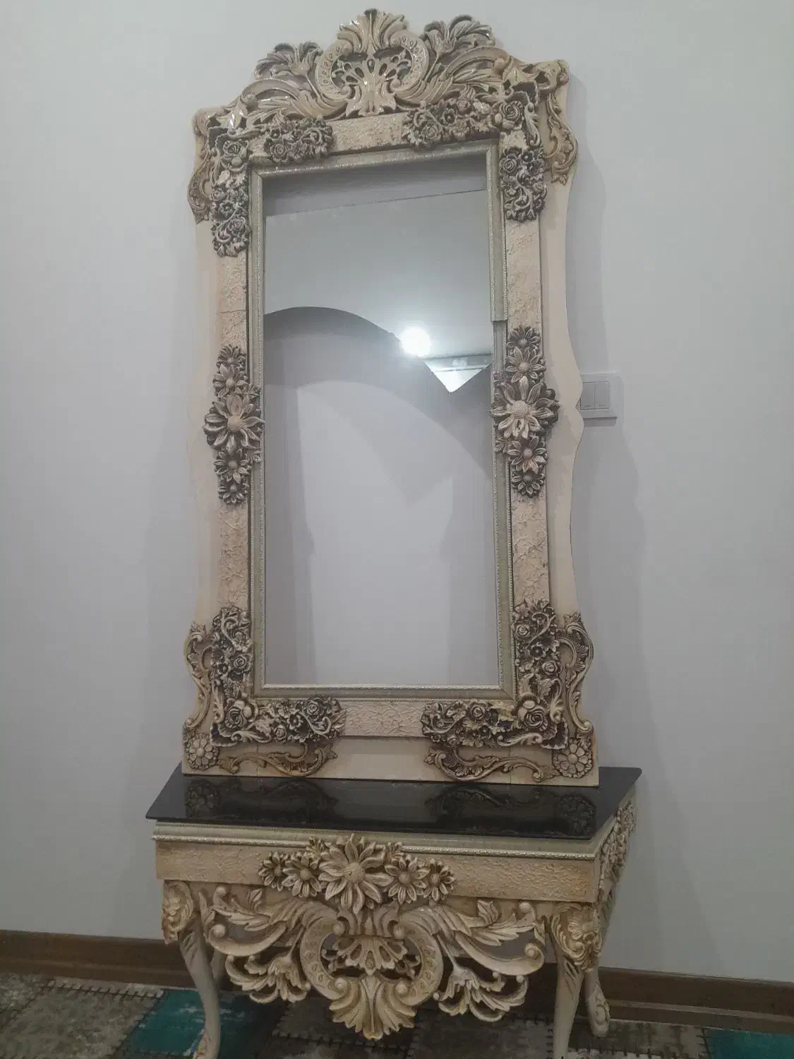 آینه و شمعدان|مبلمان خانگی و میز عسلی|ساوه, |دیوار