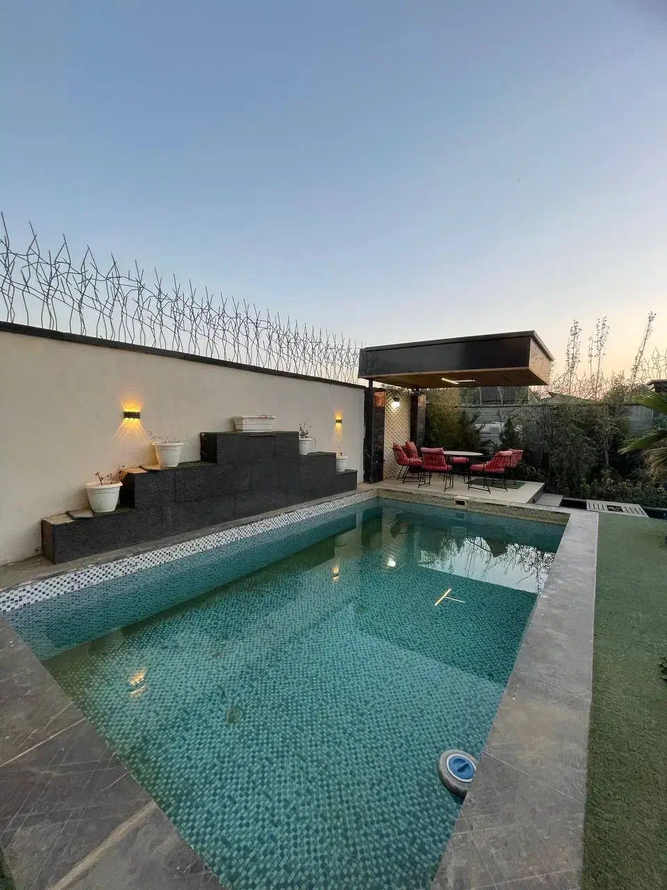 ویلا تهراندشت ۳۰۰متری امکانات شهری|فروش خانه و ویلا|کرج, گلشهر|دیوار