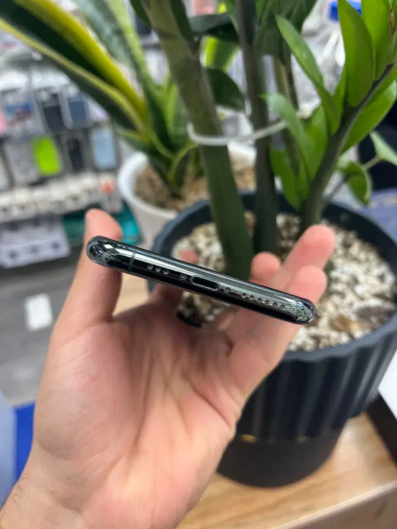 Iphone 11 pro 72%|موبایل|تهران, شهرک محلاتی|دیوار
