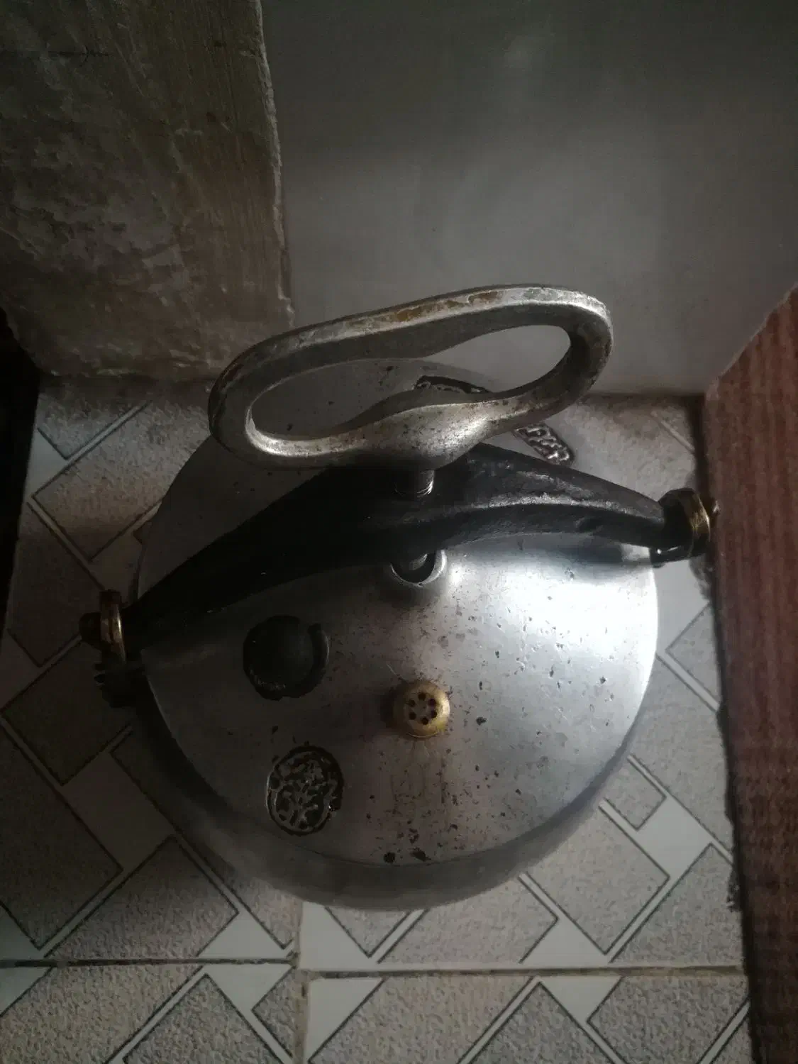 زودپز|ظروف پخت‌وپز|شیراز, بریجستون|دیوار