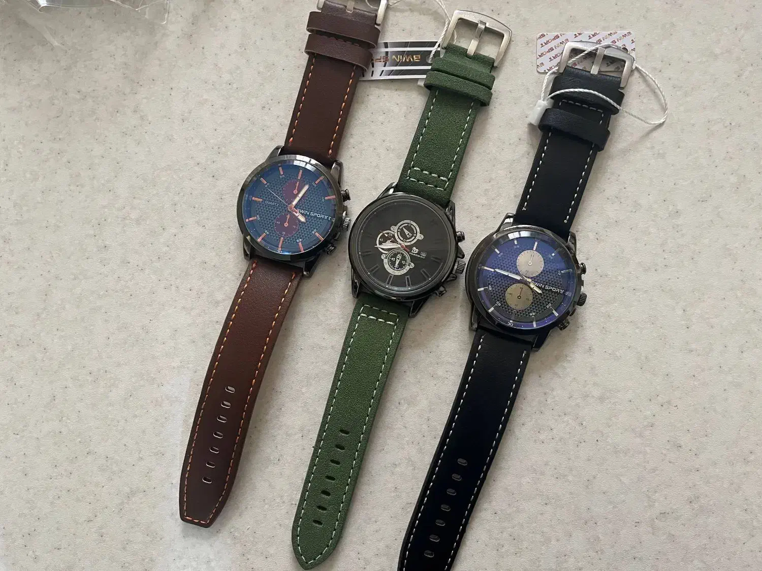 فروش ساعت به علت جمع شدن آنلاین شاپ زیر قیمت ایران|ساعت|نیشابور, هفده شهریور|دیوار