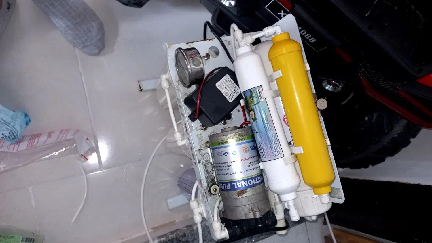 خدمات پمپ آب خدمات تصفیه آب خرابی نشتی تعویض|خدمات پیشه و مهارت|رشت, منظریه|دیوار