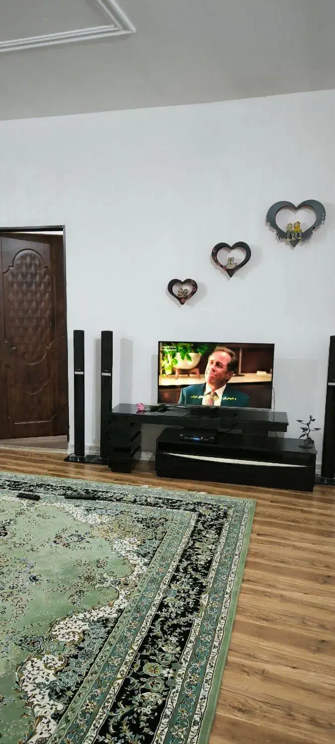 آرام دنج|اجارهٔ کوتاه‌مدت ویلا و باغ|رشت, شهرک صبا|دیوار