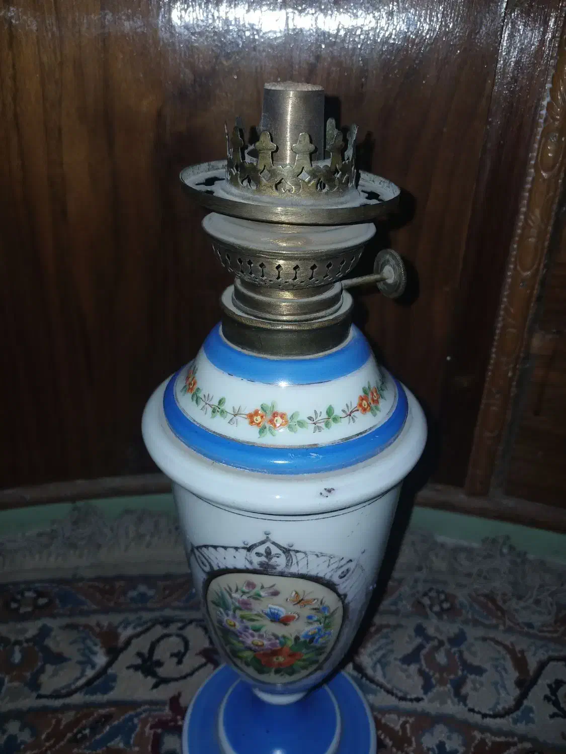 چراغ روشنایی انتیک عتیقه|کلکسیون اشیاء عتیقه|یزد, |دیوار