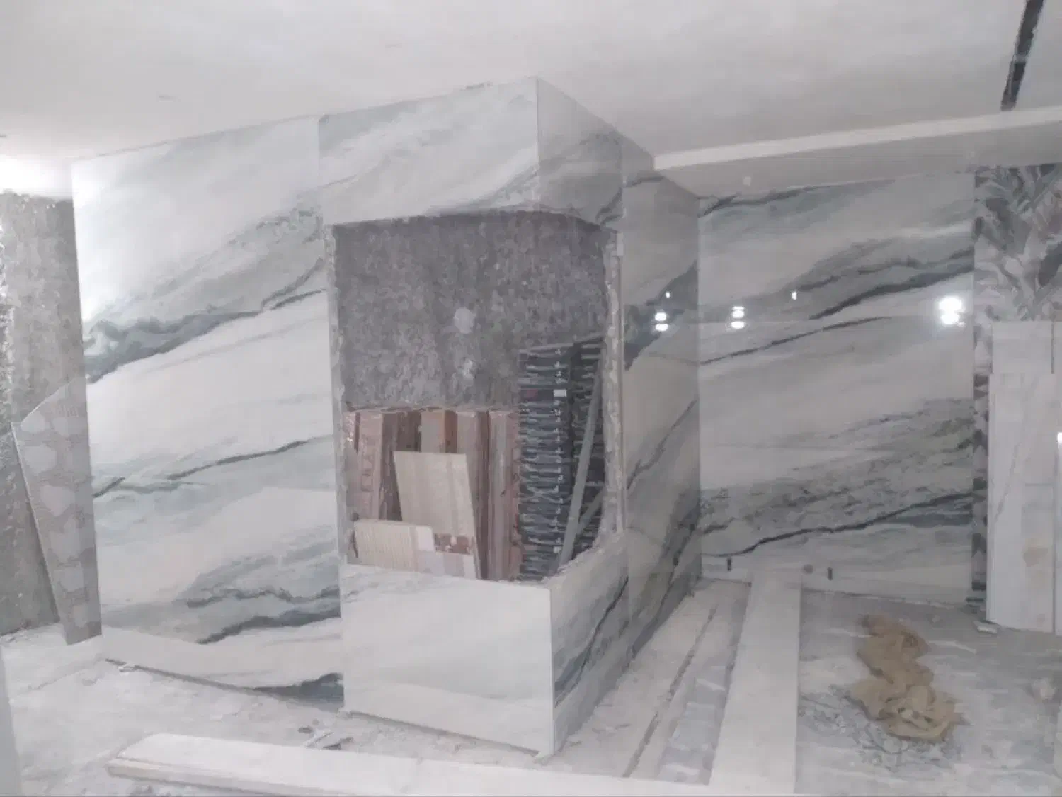 کاشی کاری کاشیکار نصاب سرامیک سنگ کاری گچ کاری|خدمات پیشه و مهارت|تهران, سعادتآباد|دیوار