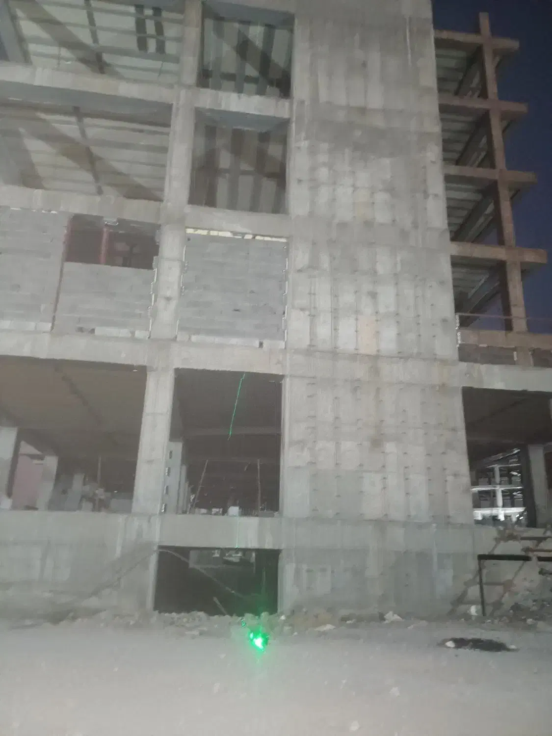 نیازمند کاشی سرامیک کار|استخدام معماری، عمران و ساختمانی|لار, |دیوار