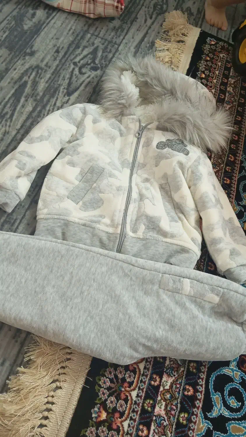 فروش کاپشن و شلوار بچه گانه|کفش و لباس بچه|مرند, |دیوار