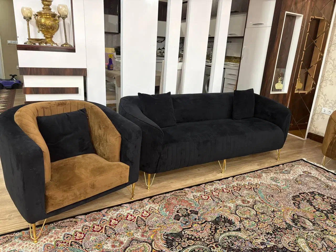 مبل راحتی|مبلمان خانگی و میز عسلی|تربت جام, والفجر|دیوار