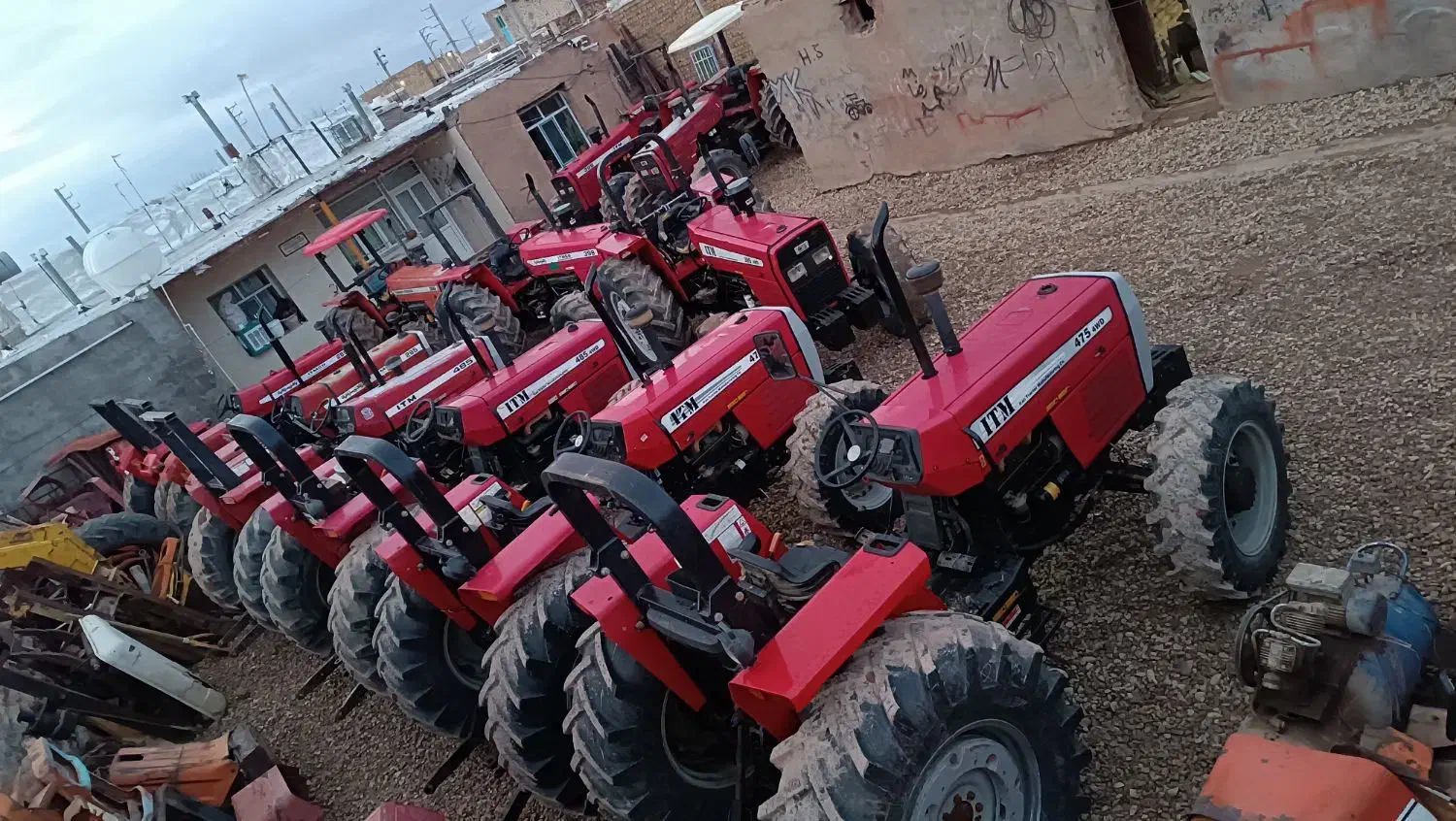 نمایشگاه تراکتور خانی|خودرو سنگین|بزینه رود, |دیوار