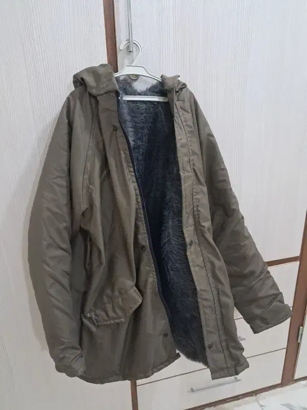 کت ضخیم|لباس|کبودرآهنگ, |دیوار